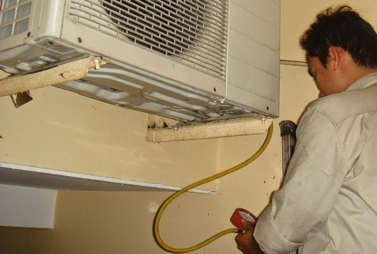 /sua-dieu-hoa-tai-quan-long-bien